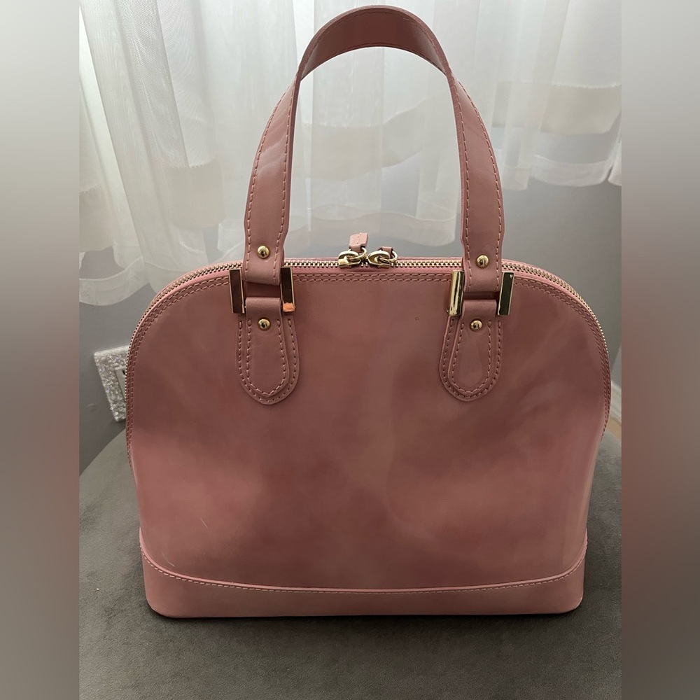 Alberta Di Canio Italian Leather Blush handbag with gold hardware - Picture 2 of 3